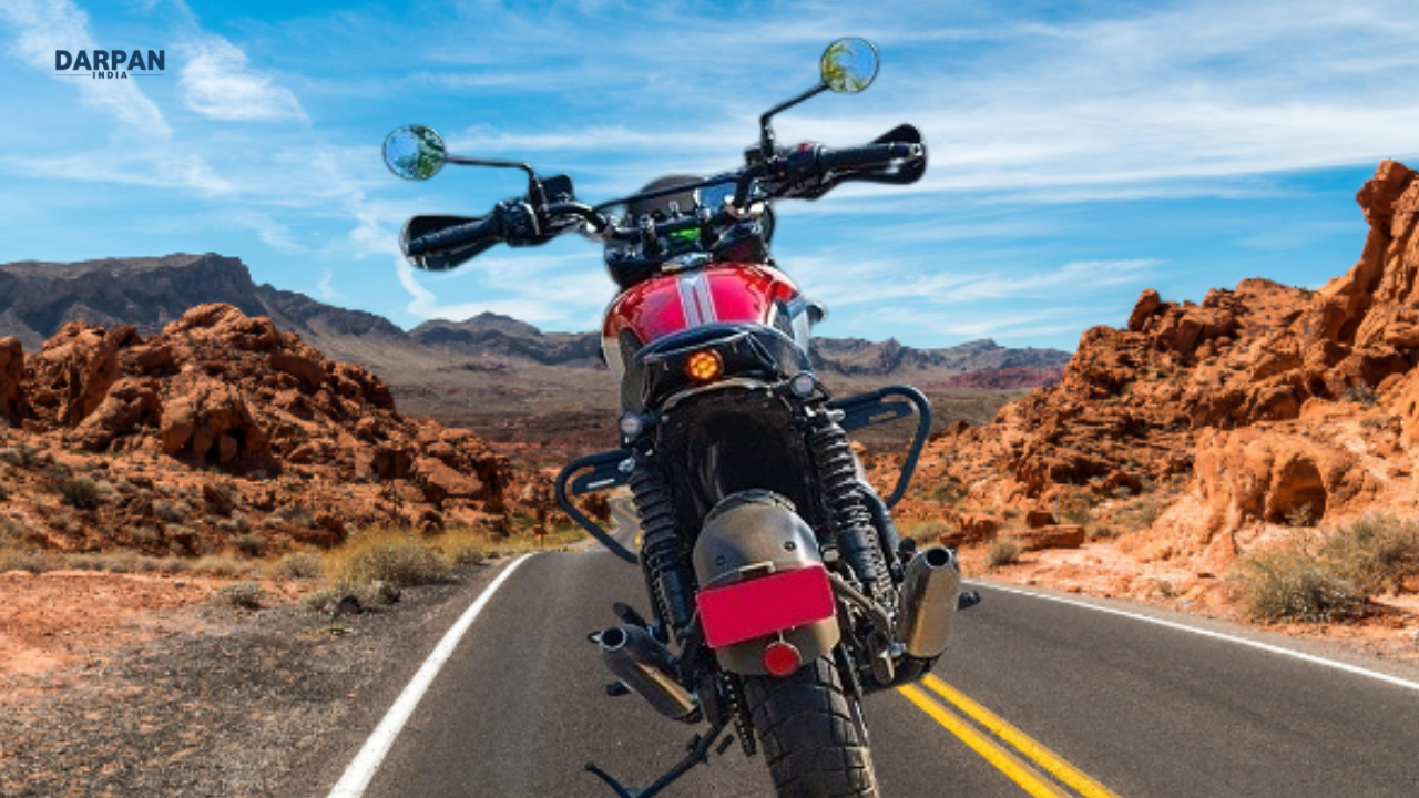 yezdi-scrambler-rider-city-ride